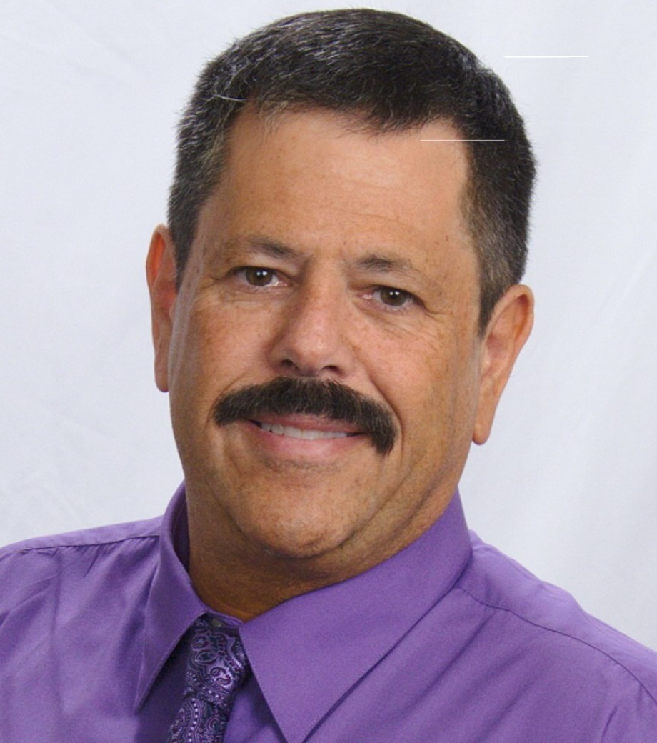 Portrait of Gregori Kurtzman DDS, MAGD, FPFA, FACD, FIADFE, DICOI, DADIA, DIDIA